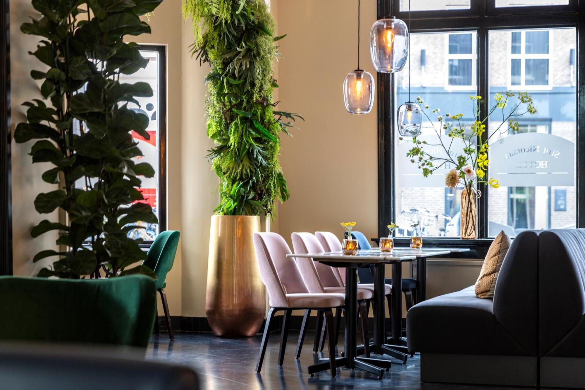 Hotel Sint Nicolaas Amsterdam Ngoại thất bức ảnh