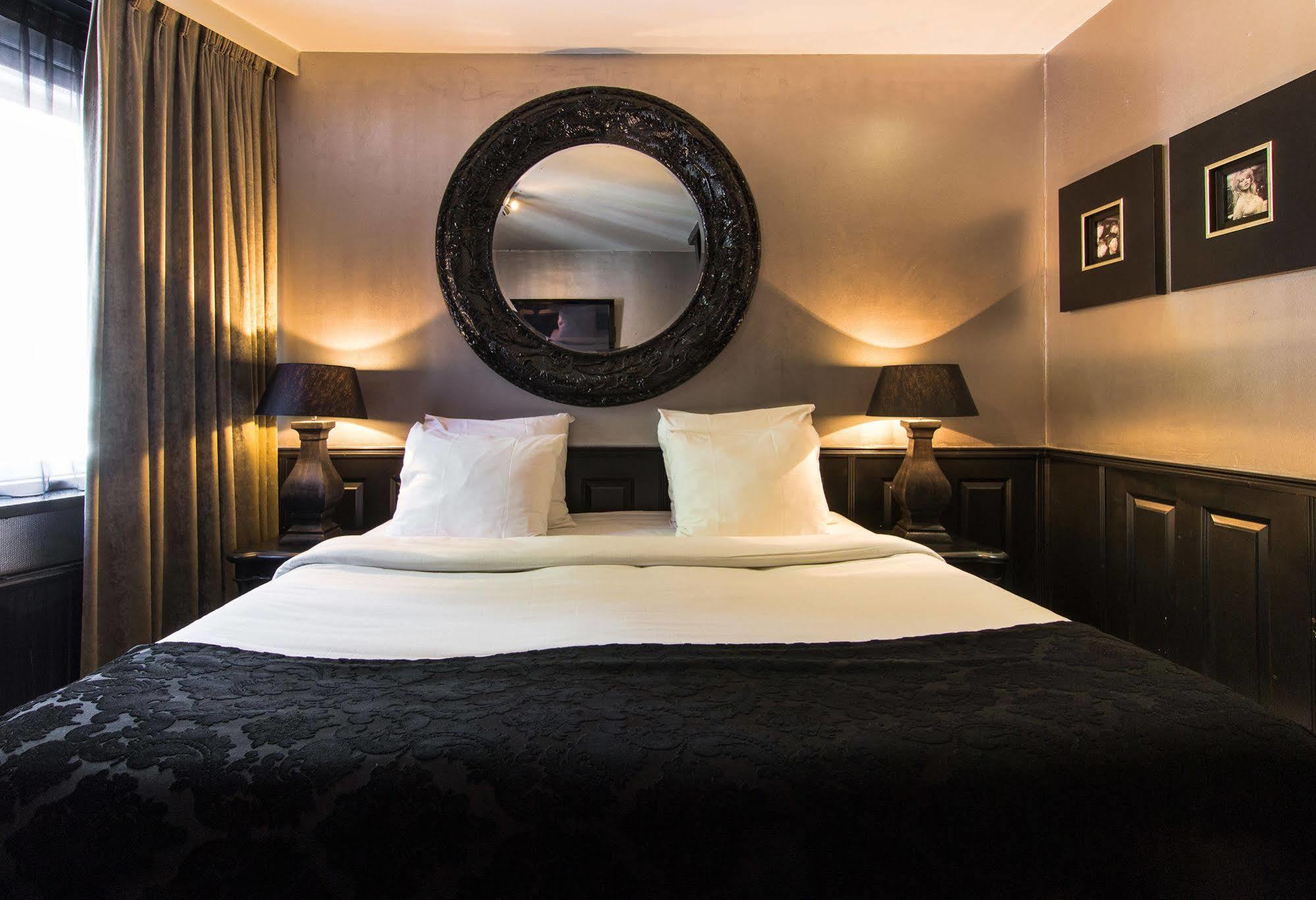 Hotel Sint Nicolaas Amsterdam Ngoại thất bức ảnh