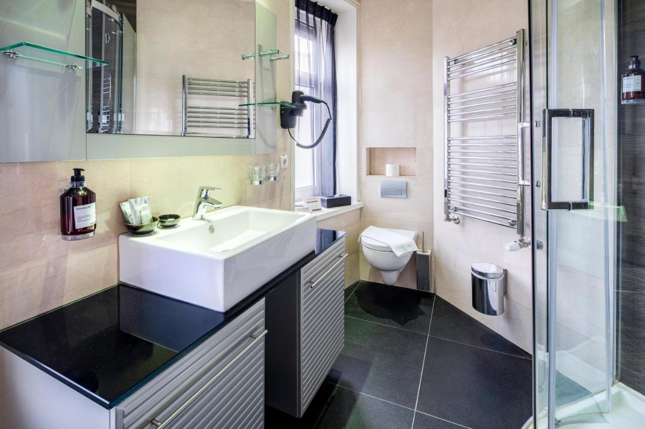 Hotel Sint Nicolaas Amsterdam Ngoại thất bức ảnh